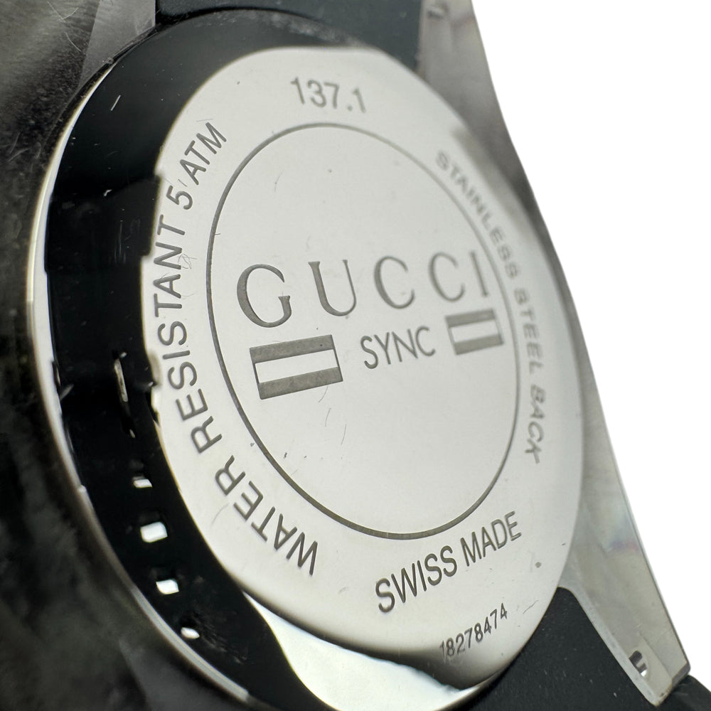GUCCI Sync Black Dial Black Rubber Sherry Strap Mens Watch LHQ1403