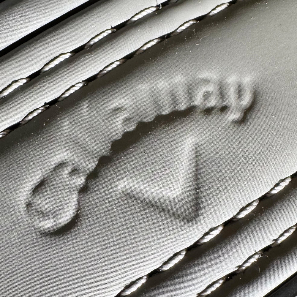 ASTON MARTIN X CALLAWAY DBX Grey Leather Golf Bag With Head Cover LHQ1426