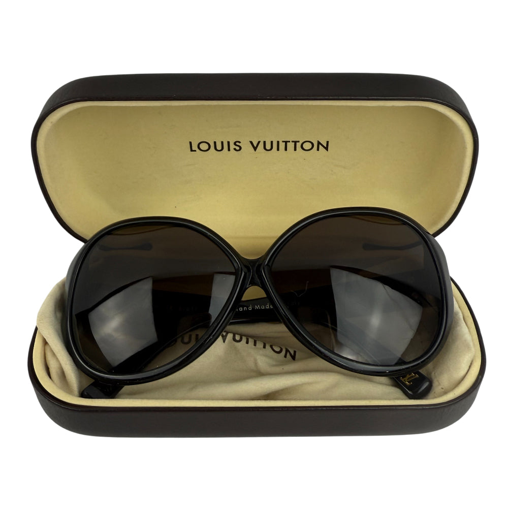 LOUIS VUITTON Oversized Black Sunglasses LHQ1431