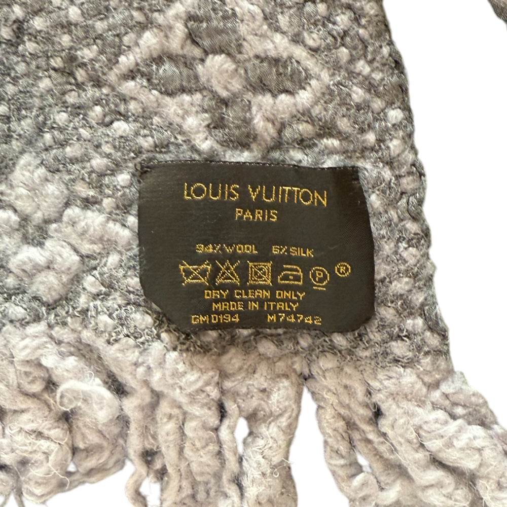 LOUIS VUITTON Monogram Wool Scarf LHQ1450