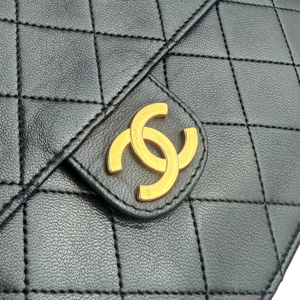 CHANEL Matelasse Black Shoulder Bag LHQ1466