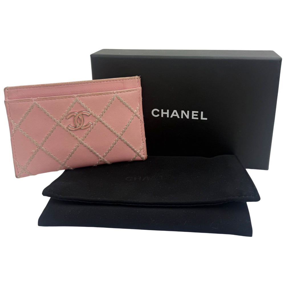 CHANEL Pink Matelasse Leather Card Holder LHQ1480