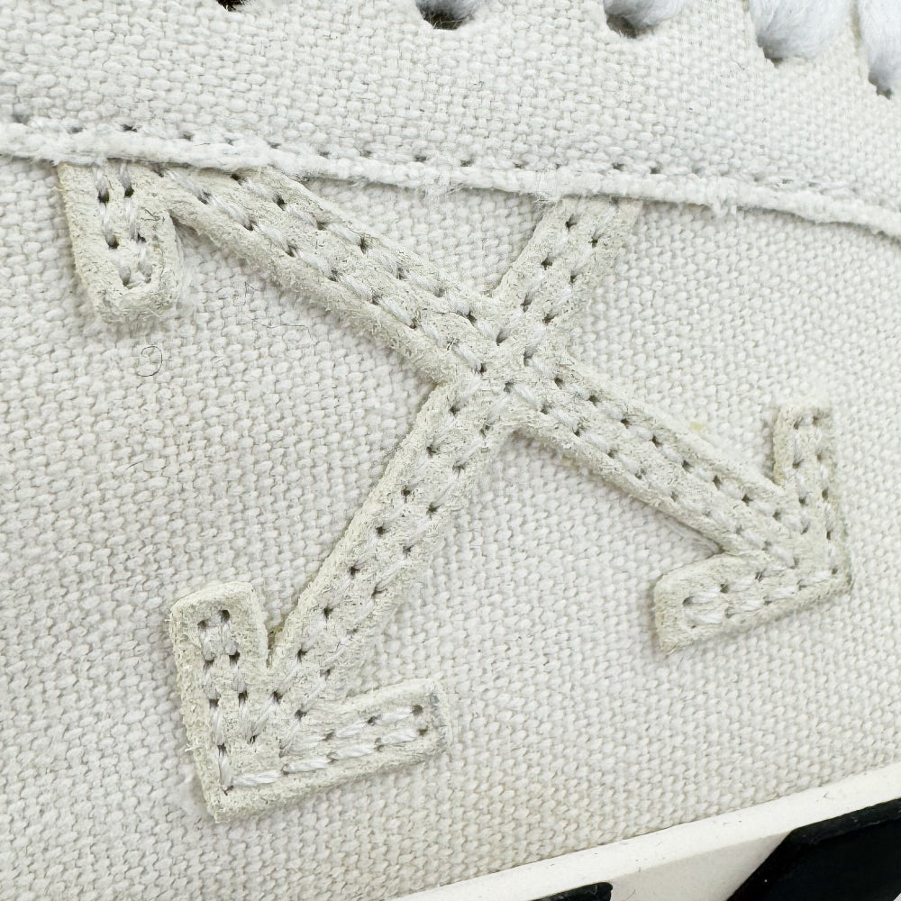OFF-WHITE White Canvas Trainers Size 8 UK LHQ1490
