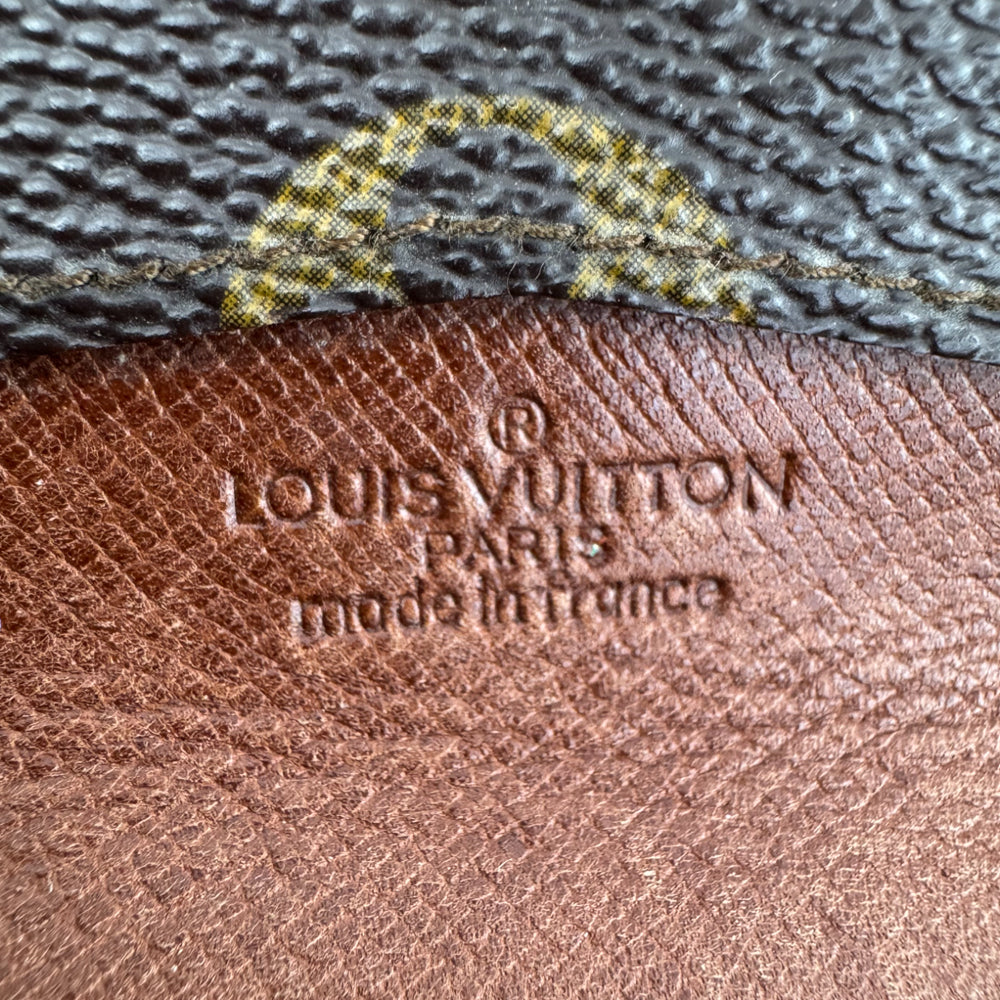 LOUIS VUITTON Monogram Card Case LHQ1524