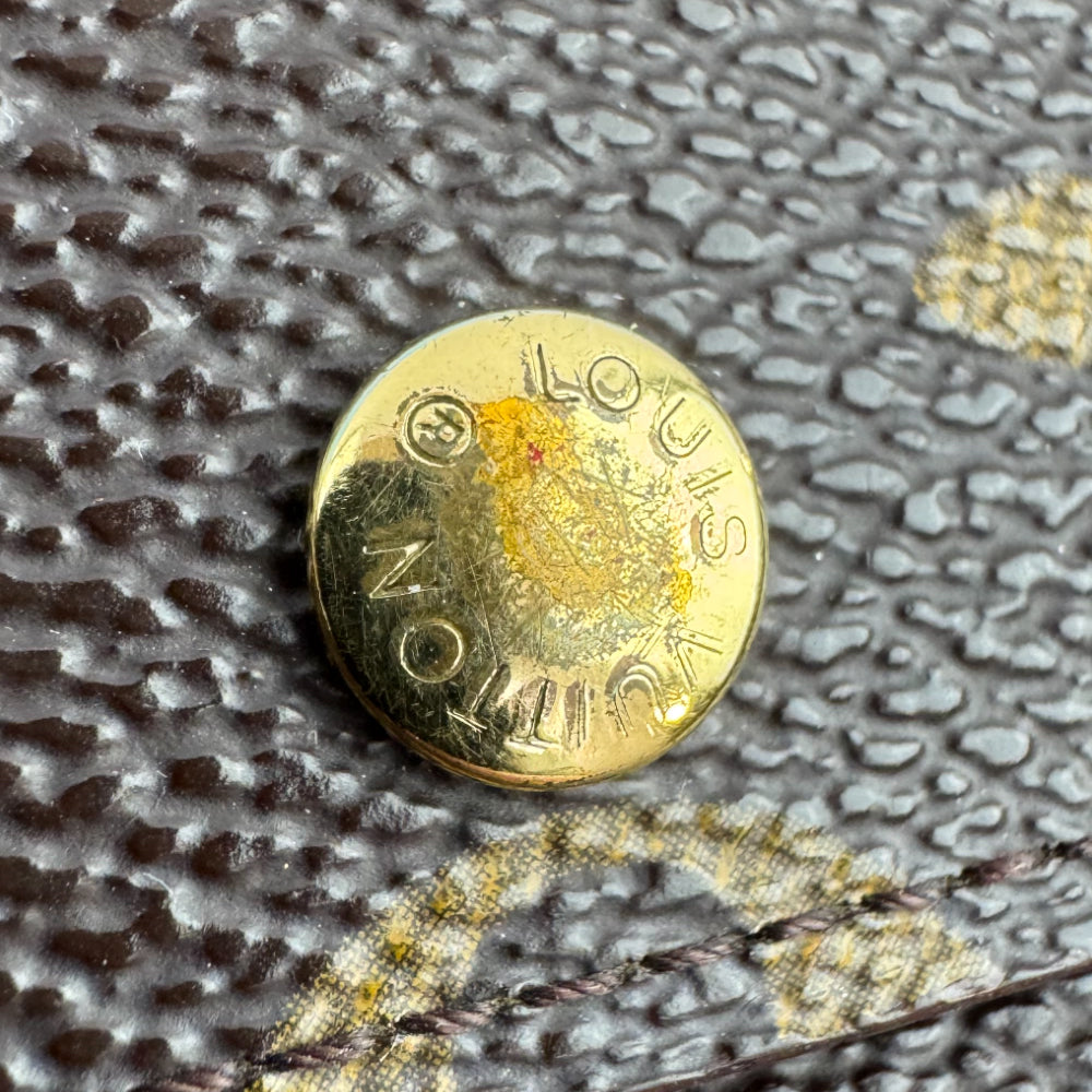 LOUIS VUITTON Monogram Sarah Long Purse LHQ1542