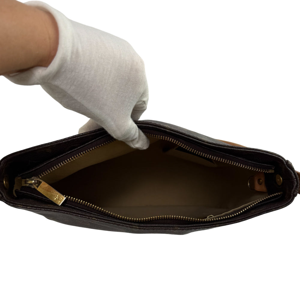 LOUIS VUITTON Looping GM Shoulder Bag LHQ1608