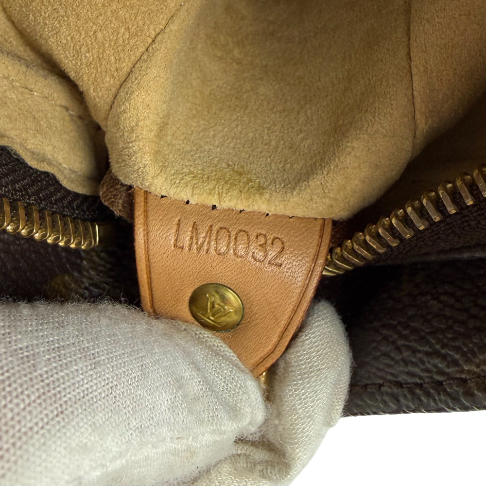 LOUIS VUITTON Looping GM Shoulder Bag LHQ1608