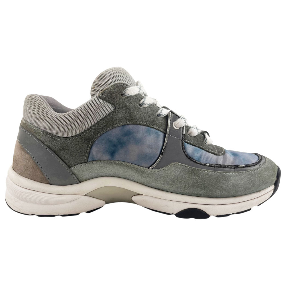 CHANEL Blue CC Runner Trainers Size 6 UK LHQ1660