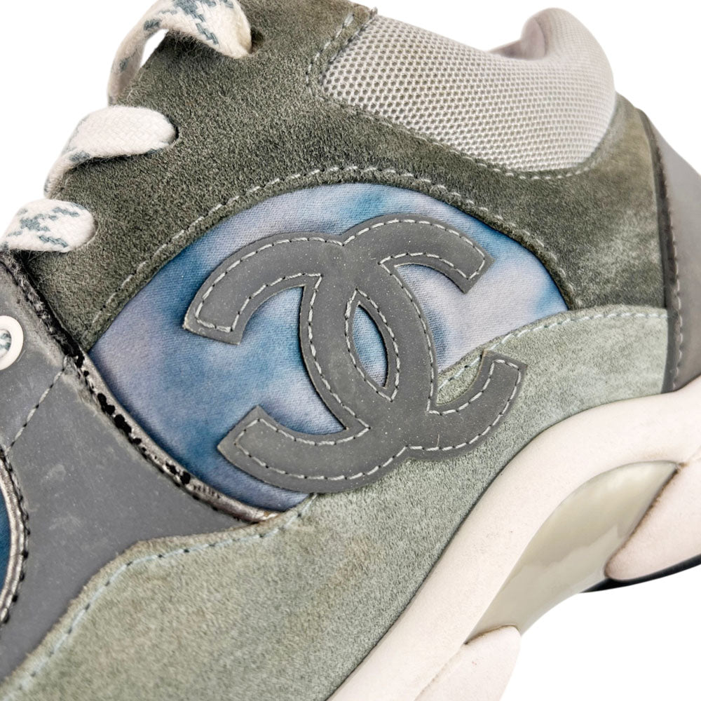 CHANEL Blue CC Runner Trainers Size 6 UK LHQ1660