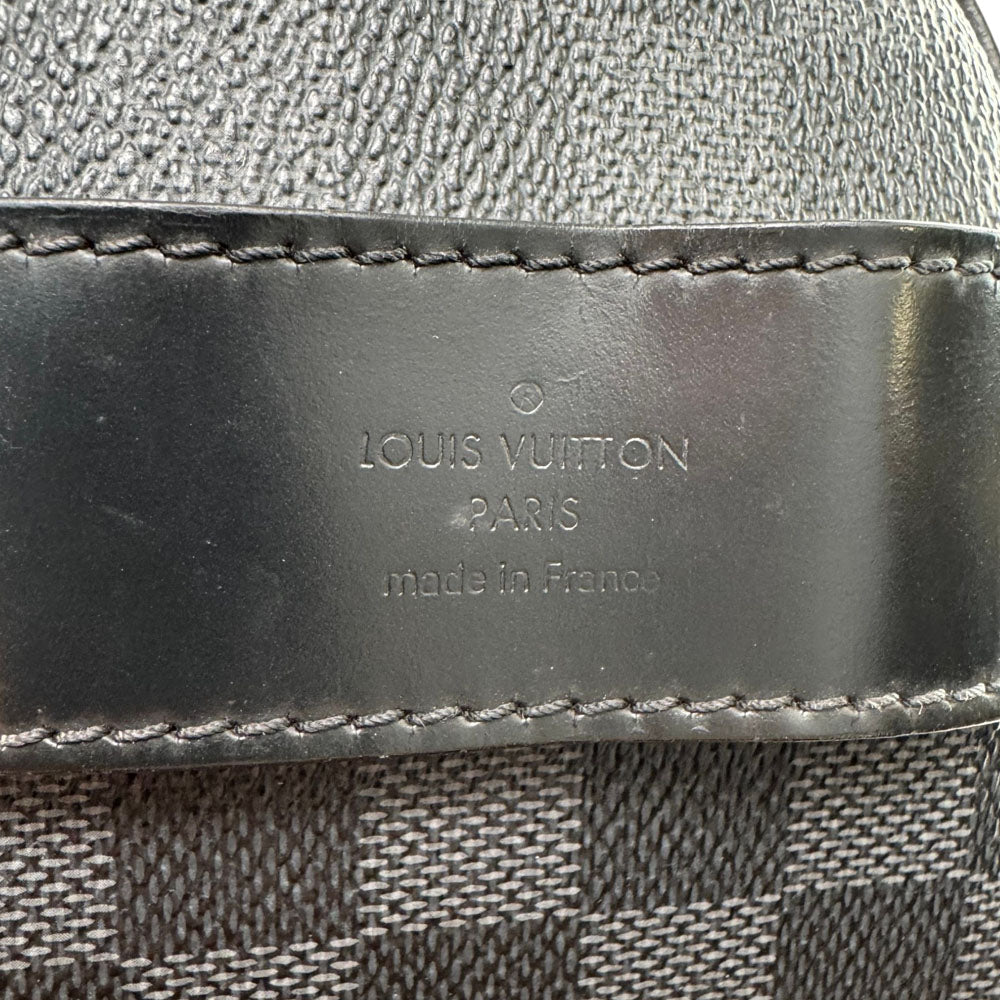 LOUIS VUITTON Damier Graphite Tolietry Bag LHQ1695