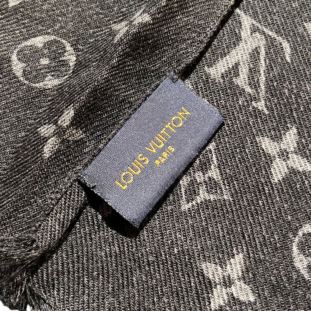 LOUIS VUITTON Black Monogram Scarf LHQ1711
