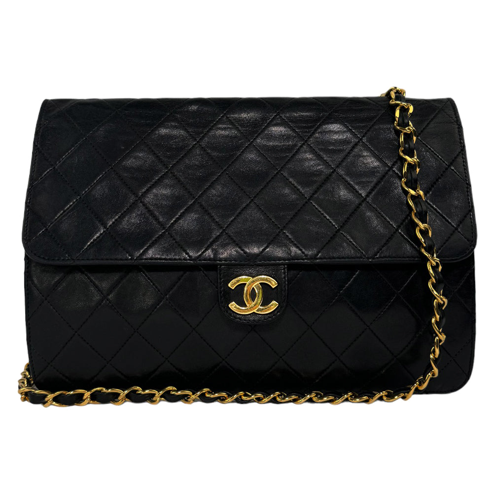 CHANEL Matelasse Shoulder Bag LHQ172