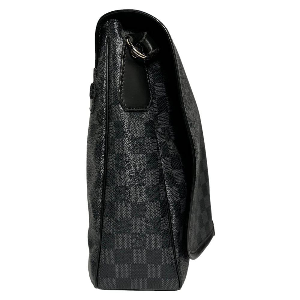 LOUIS VUITTON Daniel MM Messenger Damier Grafito LHQ174