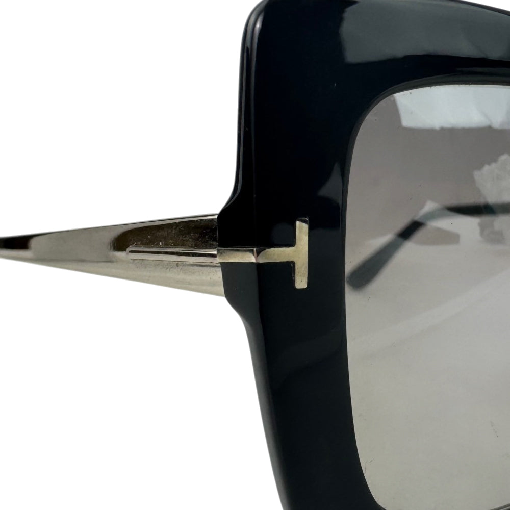 TOM FORD Oversized Black Frame Sunglasses LHQ1741