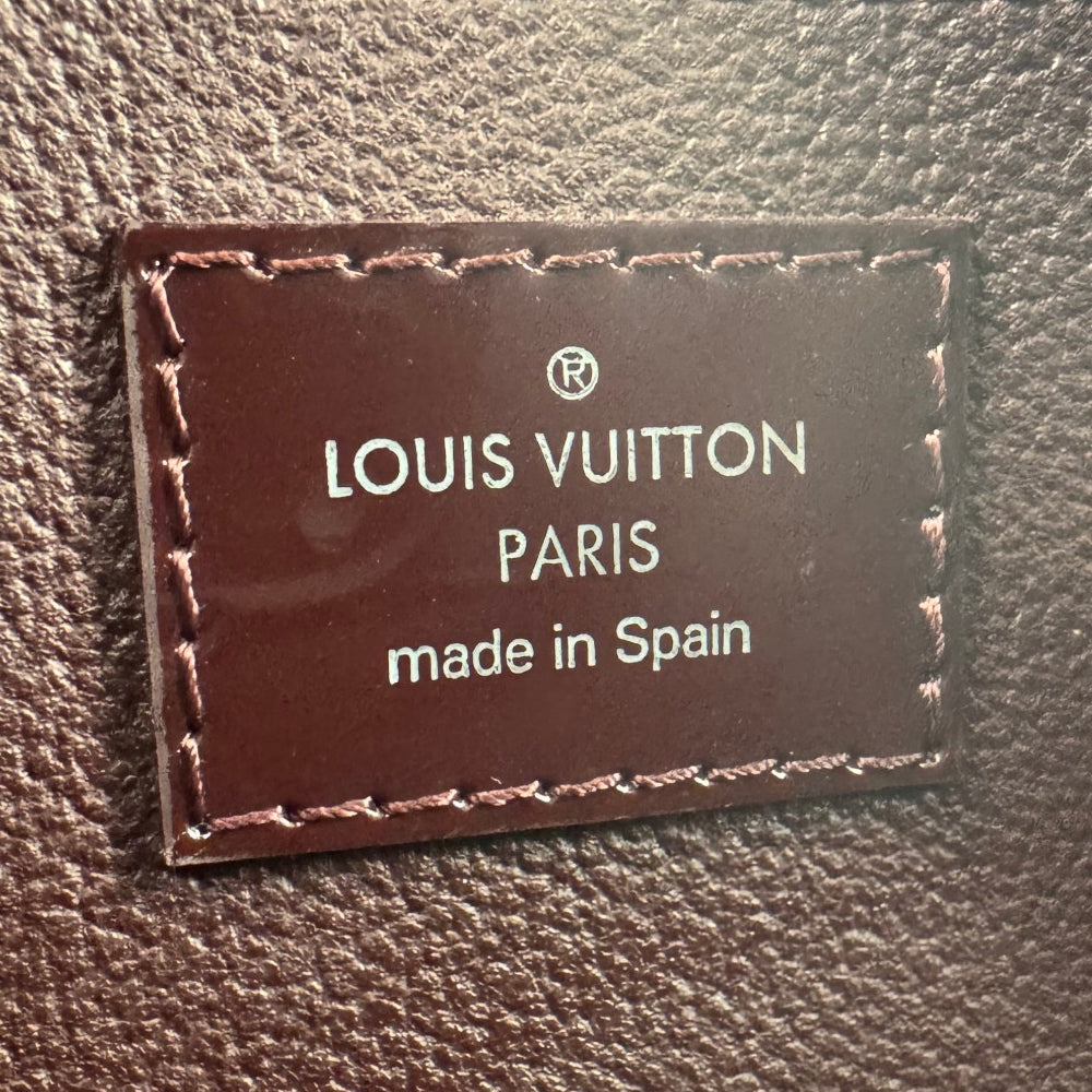 LOUIS VUITTON Burgundy Epi Leather Cosmetic Pouch PM LHQ1745