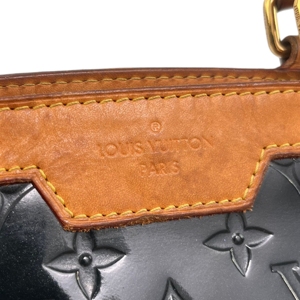 LOUIS VUITTON Vert Tonic Vernis Empreinte Monogram Brea MM Shoulder Bag LHQ1999