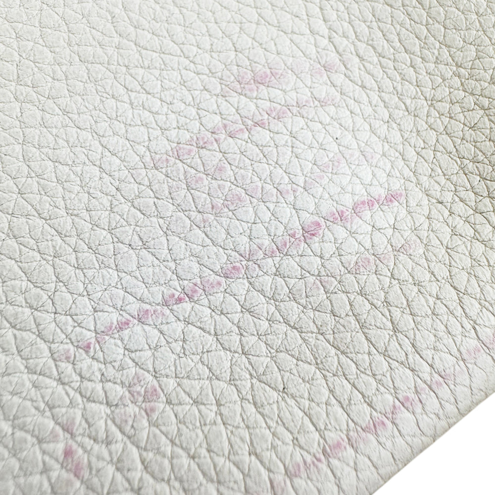 GUCCI Large White Leather Logo Pouch LHQ2017