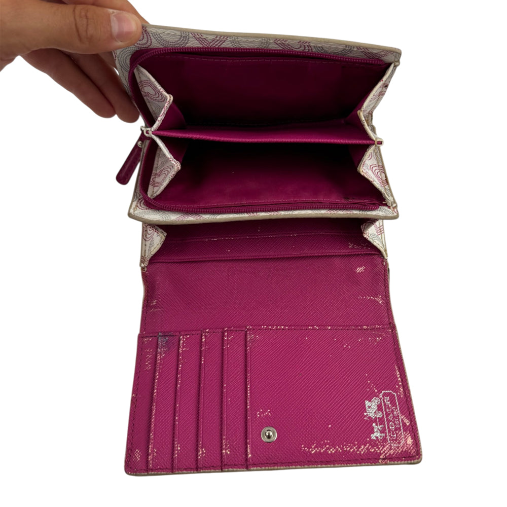 COACH White Heart Compact Wallet LHQ2053