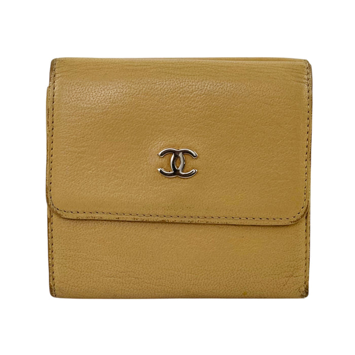CHANEL Beige Leather Tri-Fold Compact Purse LHQ2212