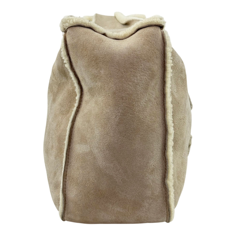 CHANEL Shearling Beige CC Hobo Shoulder Bag LHQ2284