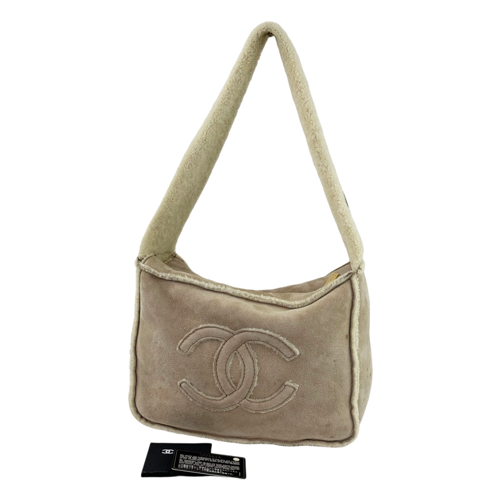 CHANEL Shearling Beige CC Hobo Shoulder Bag LHQ2284