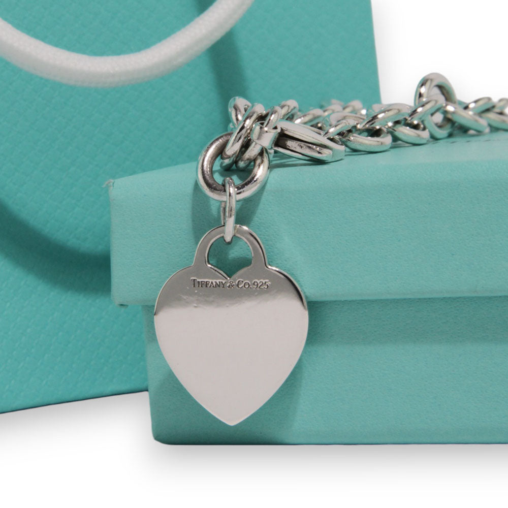 TIFFANY & Co. Bracciale in argento con etichetta a cuore LHQ232