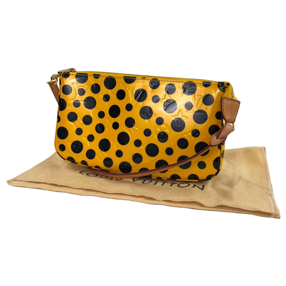 LOUIS VUITTON X YAYOI KUSAMA Pochette Accessories Dots Infinity LHQ2402