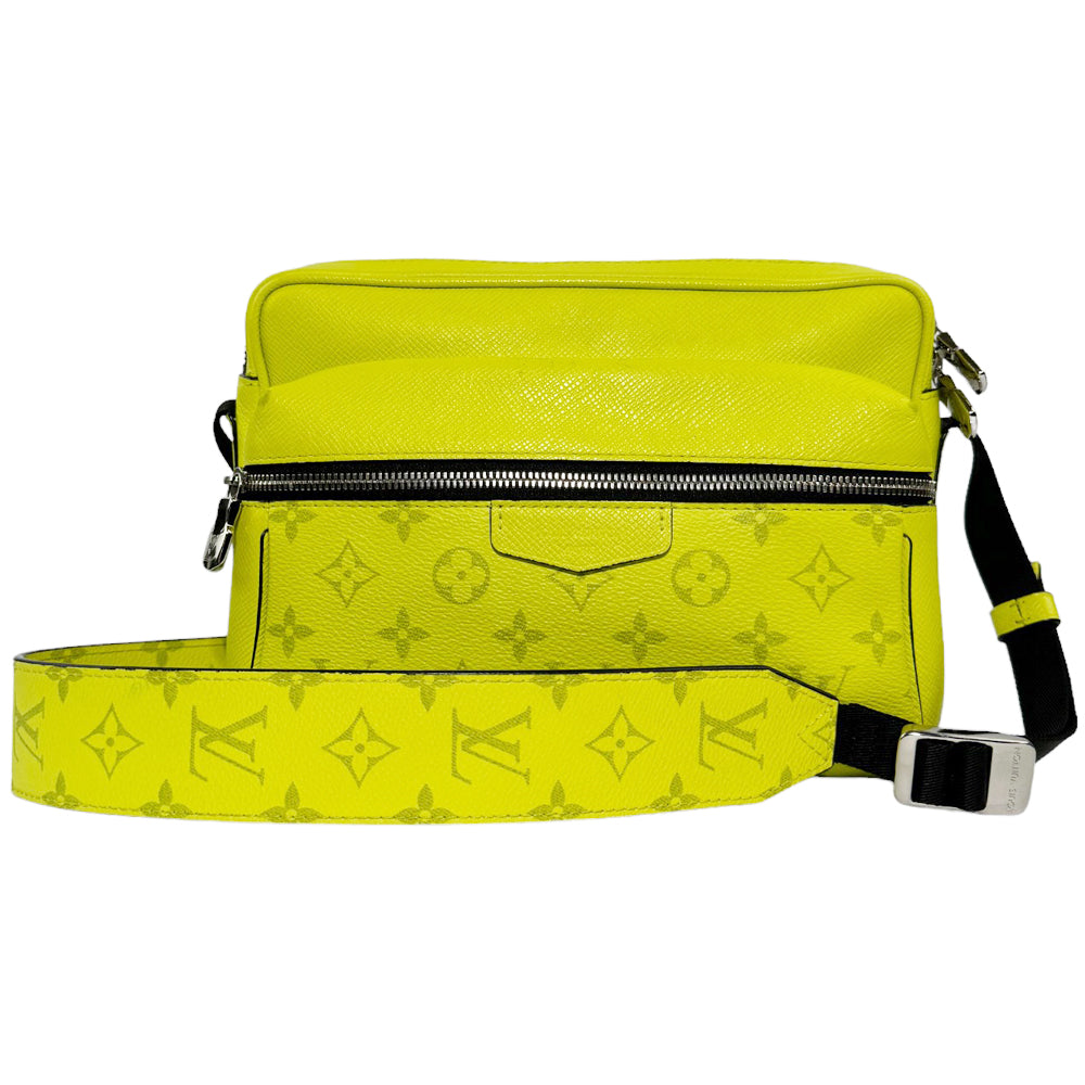 LOUIS VUITTON Outdoor Messenger PM Gelb Monogramm Crossbody Tasche LHQ249