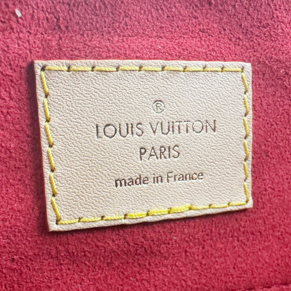 LOUIS VUITTON Monogram Slouchy MM Shoulder Bag LHQ2553