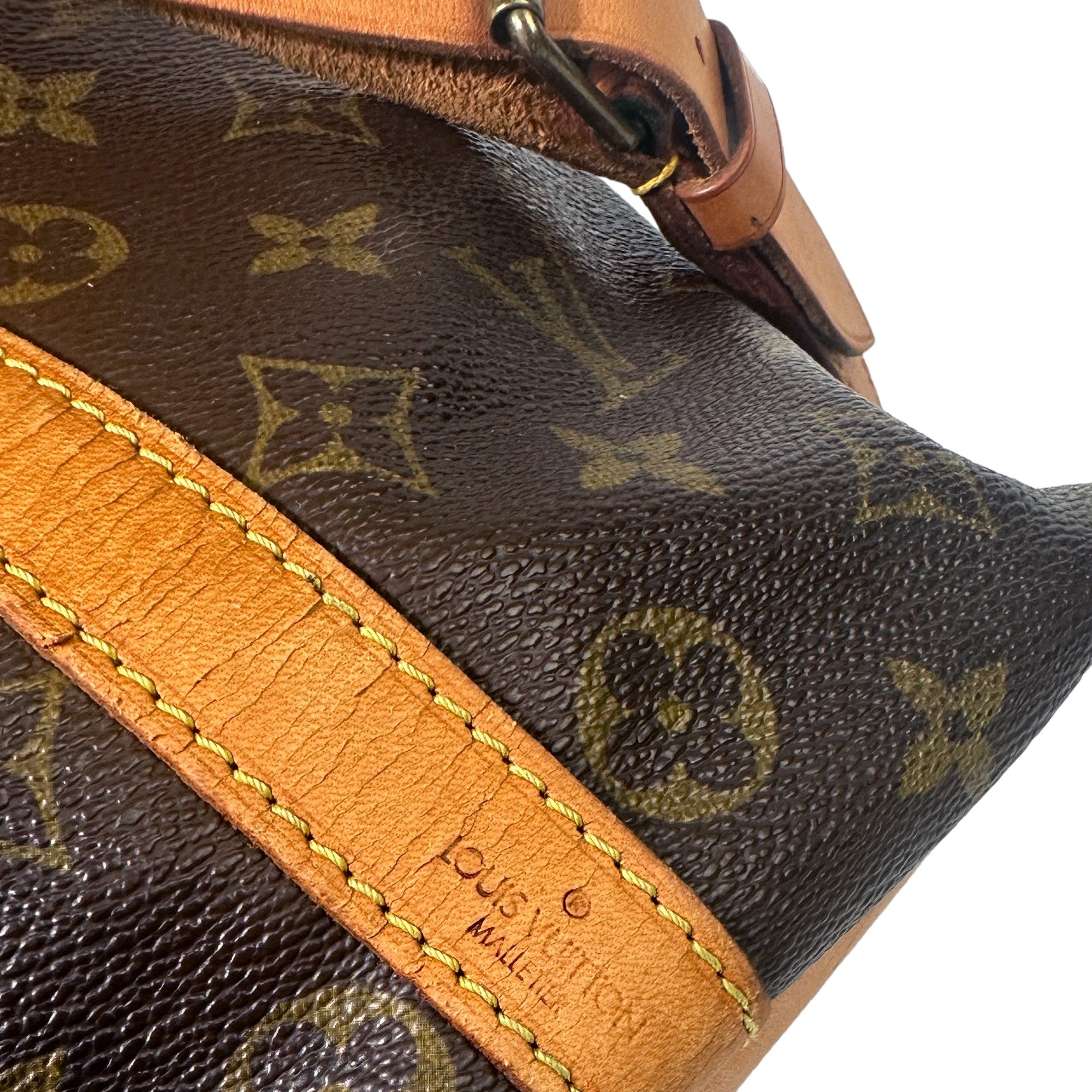 LOUIS VUITTON Petit Noe Umhängetasche mit Kordelzug Monogramm LHQ26