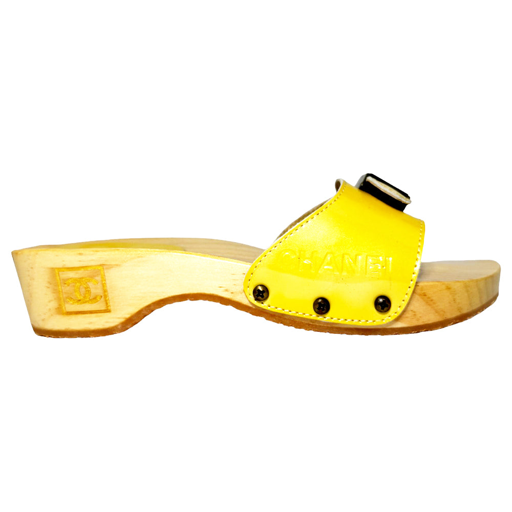 CHANEL Ladies Yellow Sandals Size UK3 LHQ292