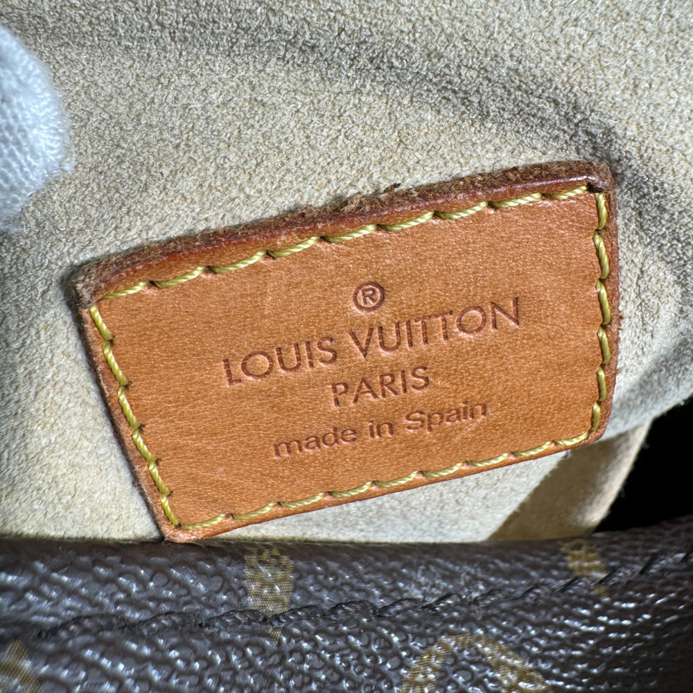 LOUIS VUITTON Artsy MM Monogram LHQ293