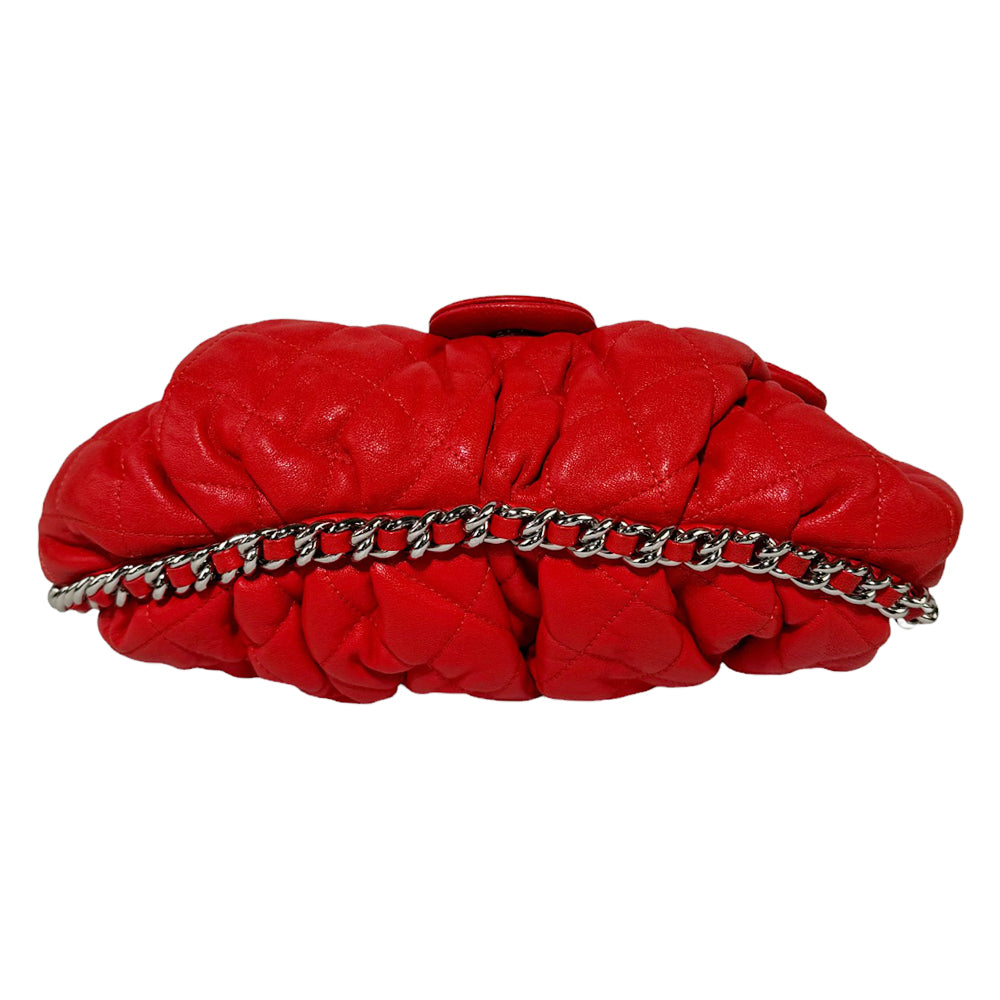 CHANEL Borsa a tracolla rossa con catena Matelasse LHQ297