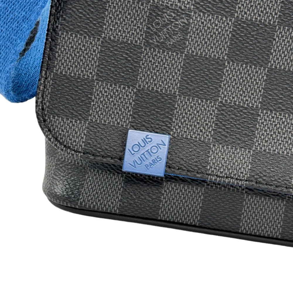 LOUIS VUITTON Damier Graphite District PM Blue Messenger LHQ322