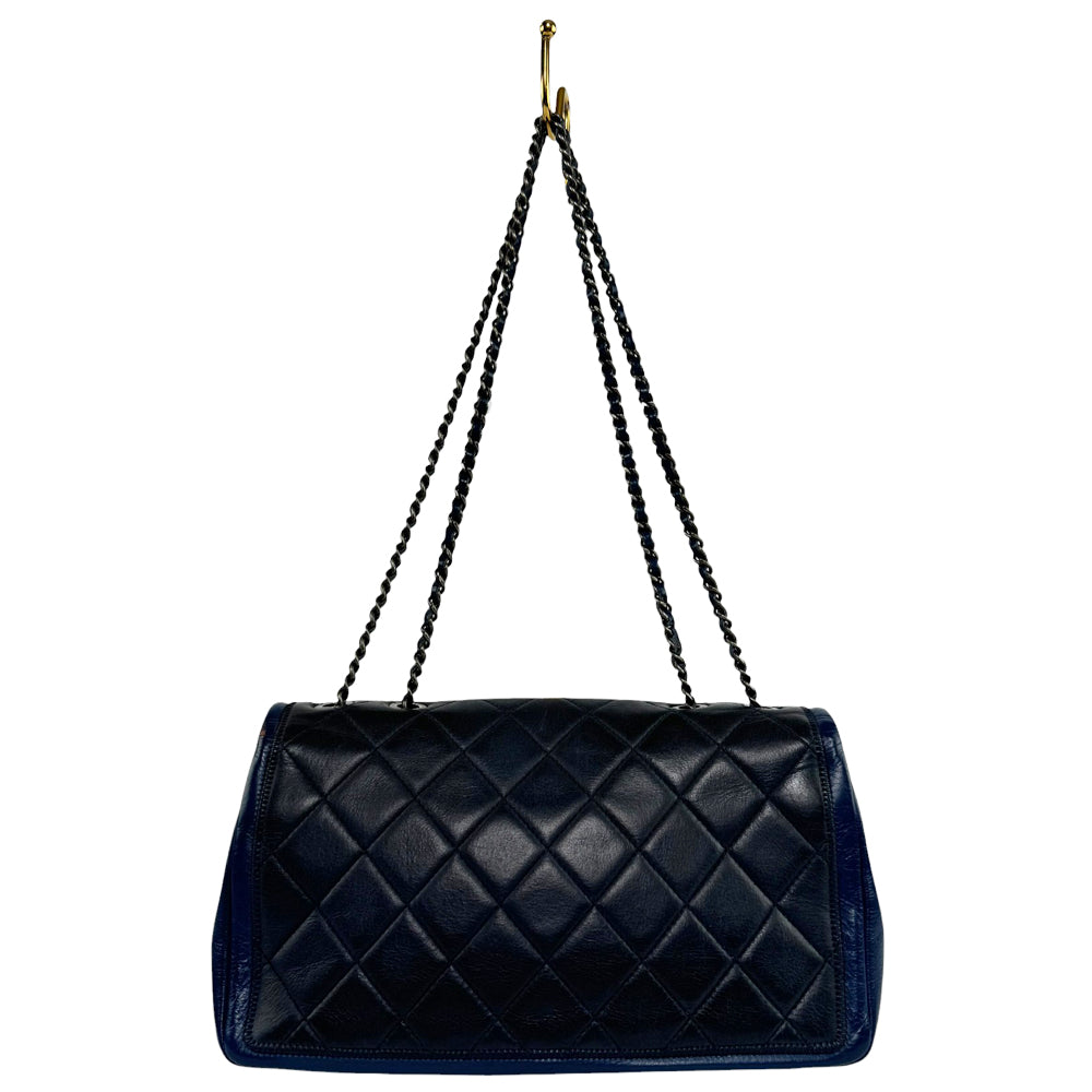 CHANEL Bicolour Lambskin Black/Navy Shoulder Bag LHQ396