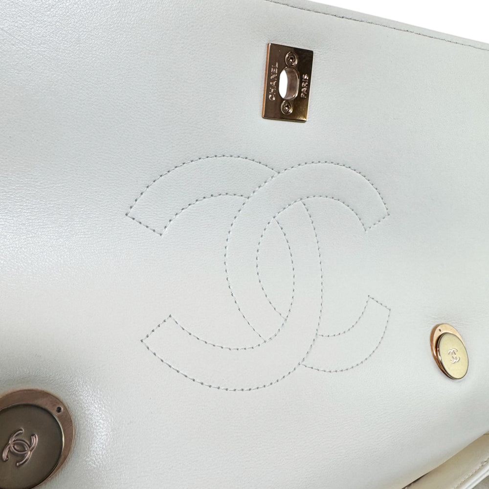 CHANEL Trendy CC Flap White Leather Shoulder Bag LHQ490