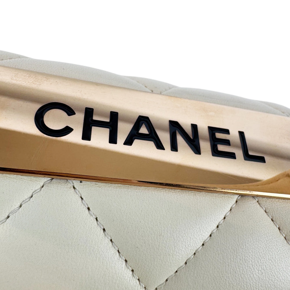 CHANEL Trendy CC Flap White Leather Shoulder Bag LHQ490