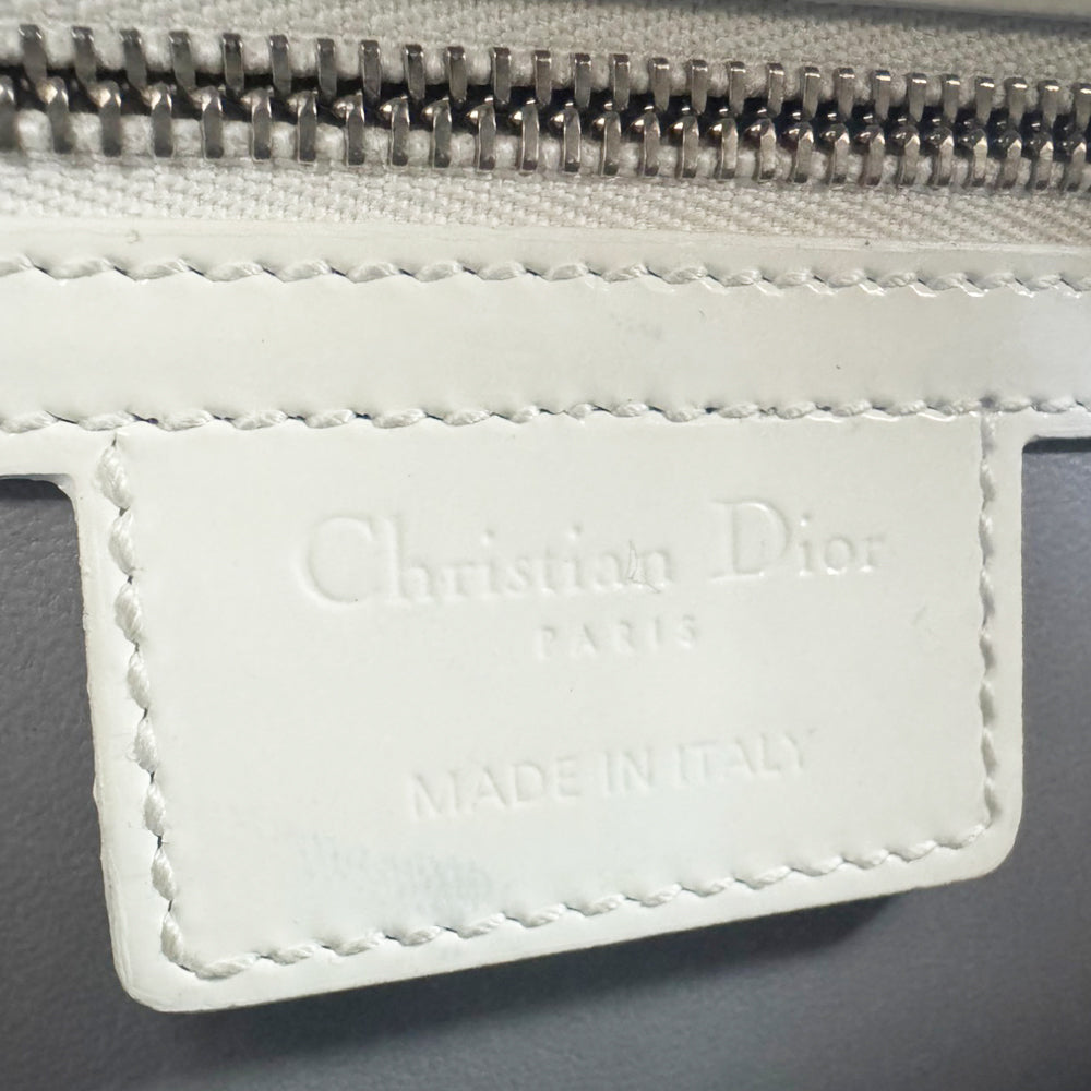 CHRISTIAN DIOR Lady Dior Patent Leather White Handbag LHQ500