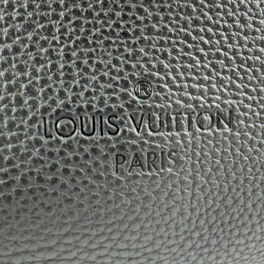 LOUIS VUITTON Black Leather Aerogram Lock It Shoulder Bag LHQ510