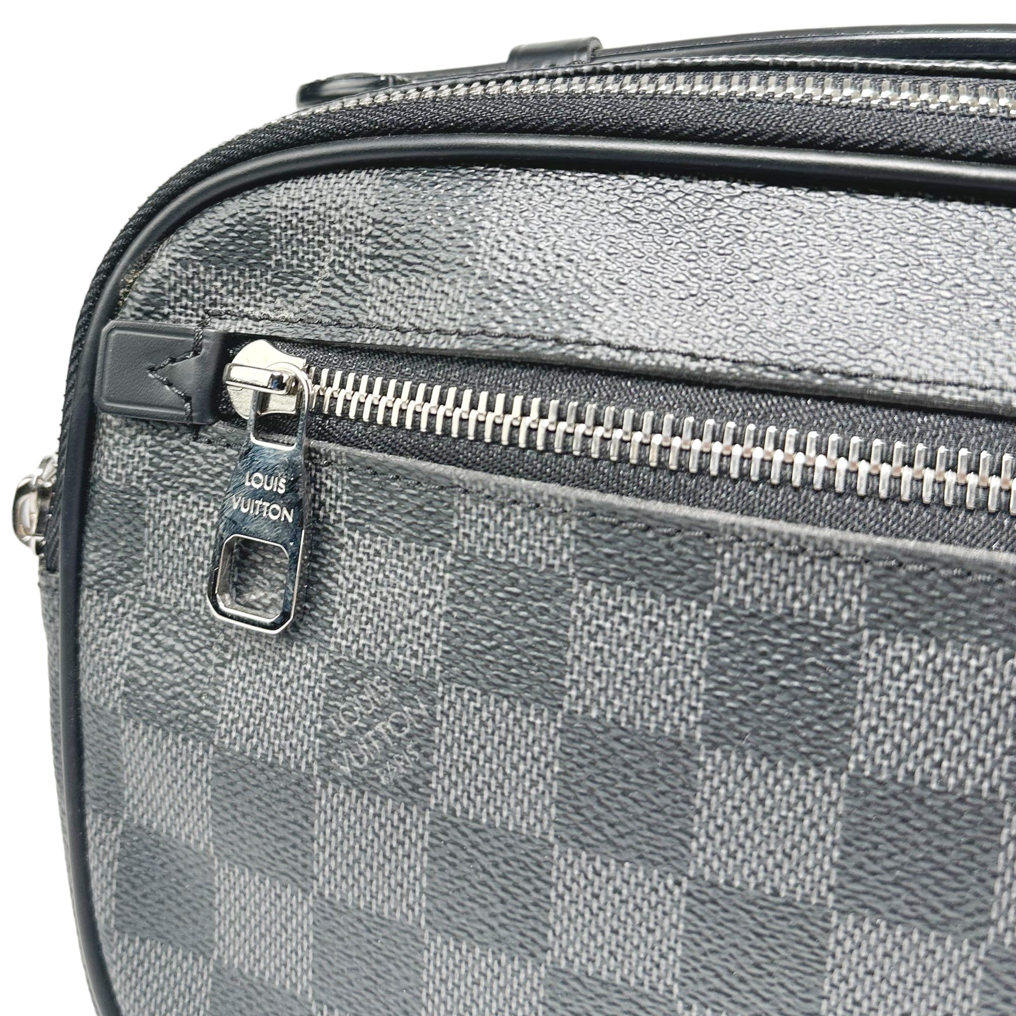 LOUIS VUITTON Ambler Graphite Damier Sac ceinture/corps LHQ61