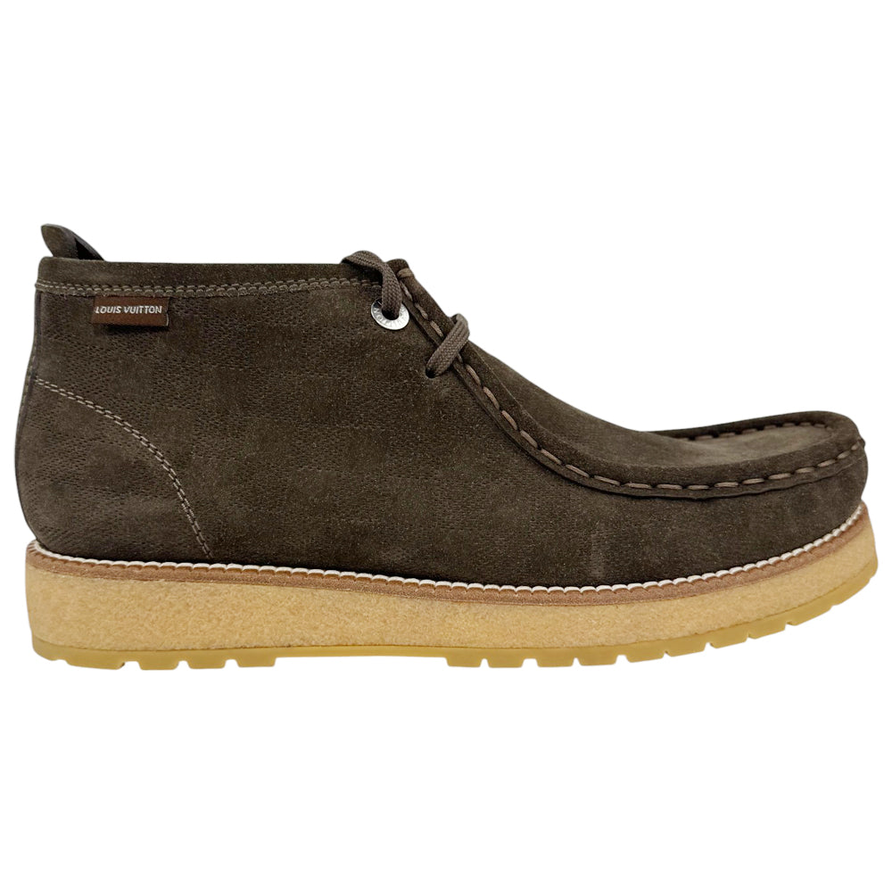 LOUIS VUITTON Wallaby Boots Size 8.5 LHQ615