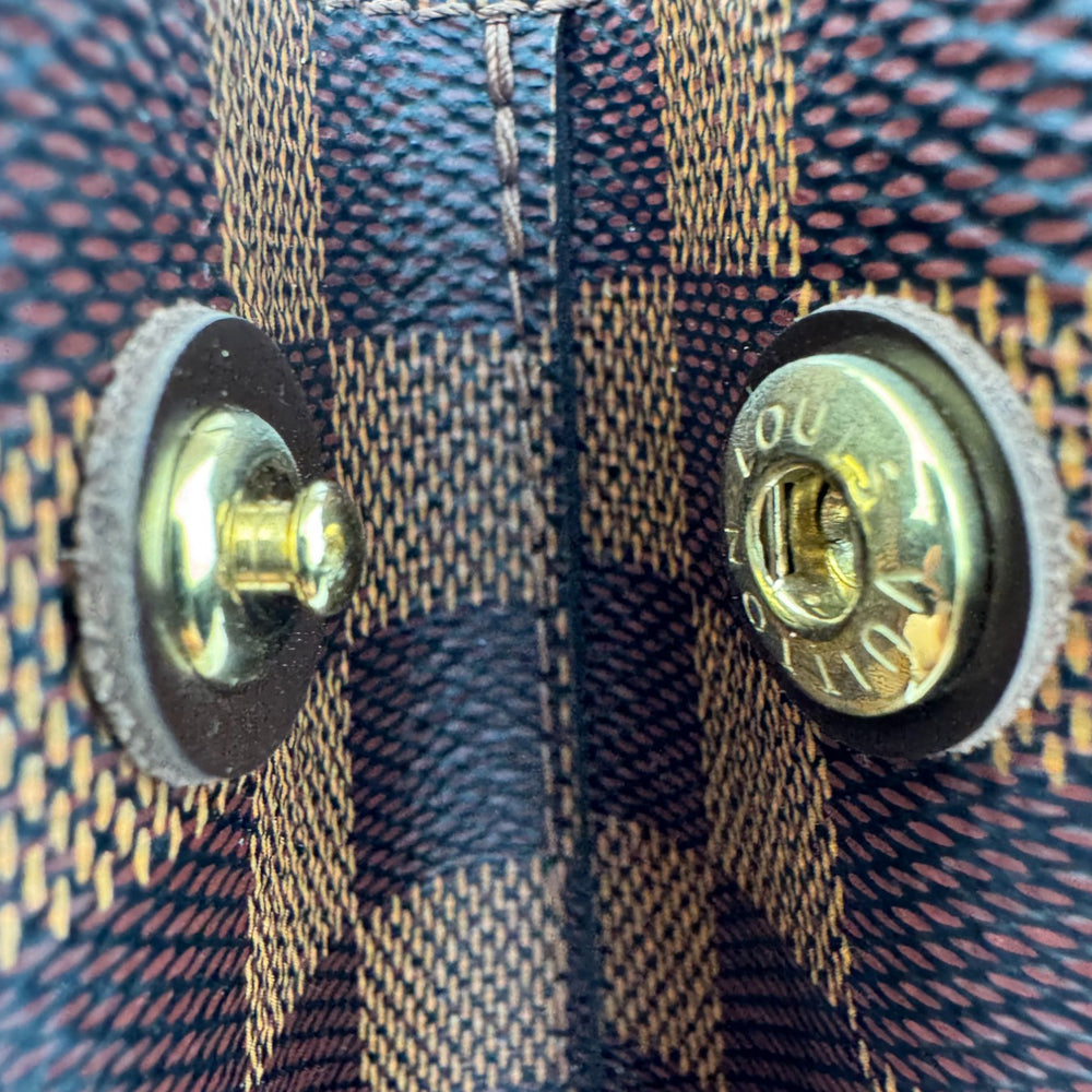 LOUIS VUITTON Damier Ebene Kensington Bag LHQ640