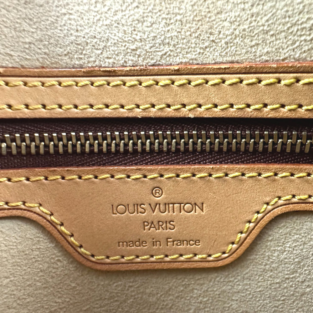 LOUIS VUITTON Looping MM Monogram Shoulder Bag LHQ661