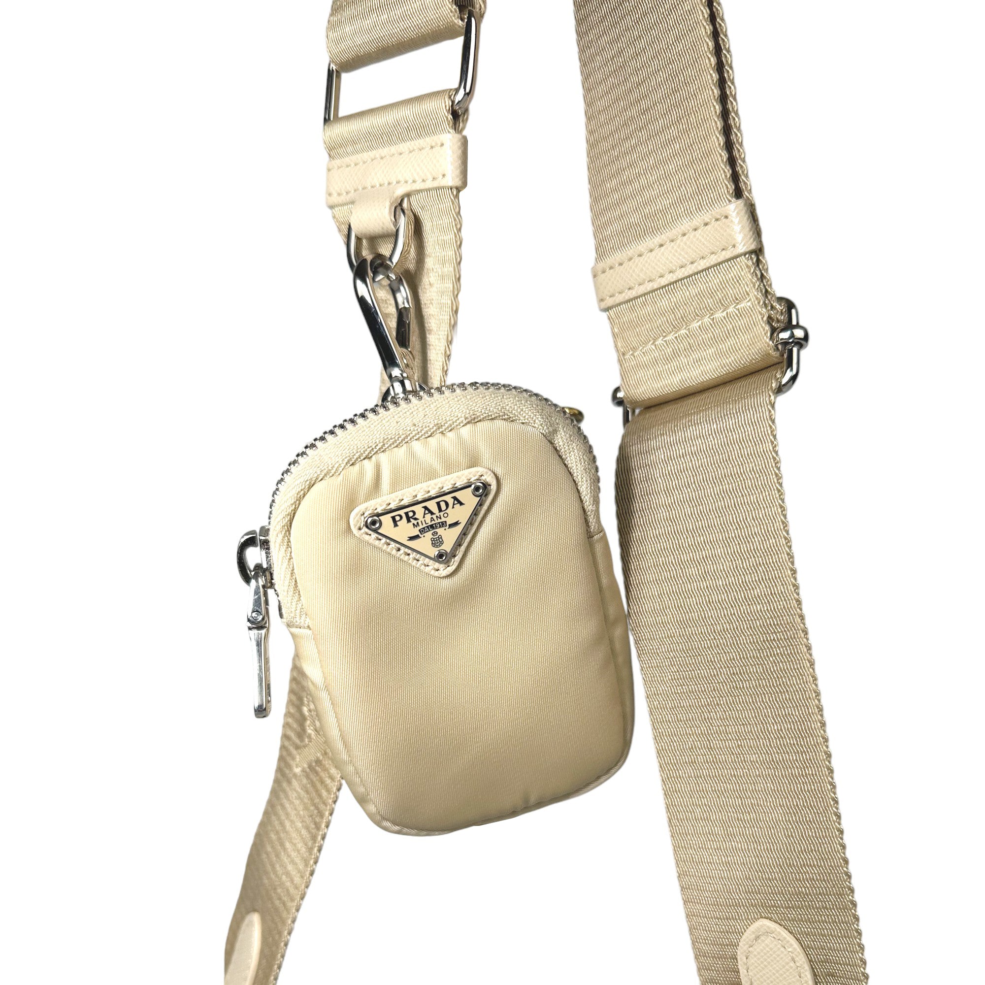 PRADA Re-Edition 2005 Shoulder Crossbody Cream Bag LHQ70