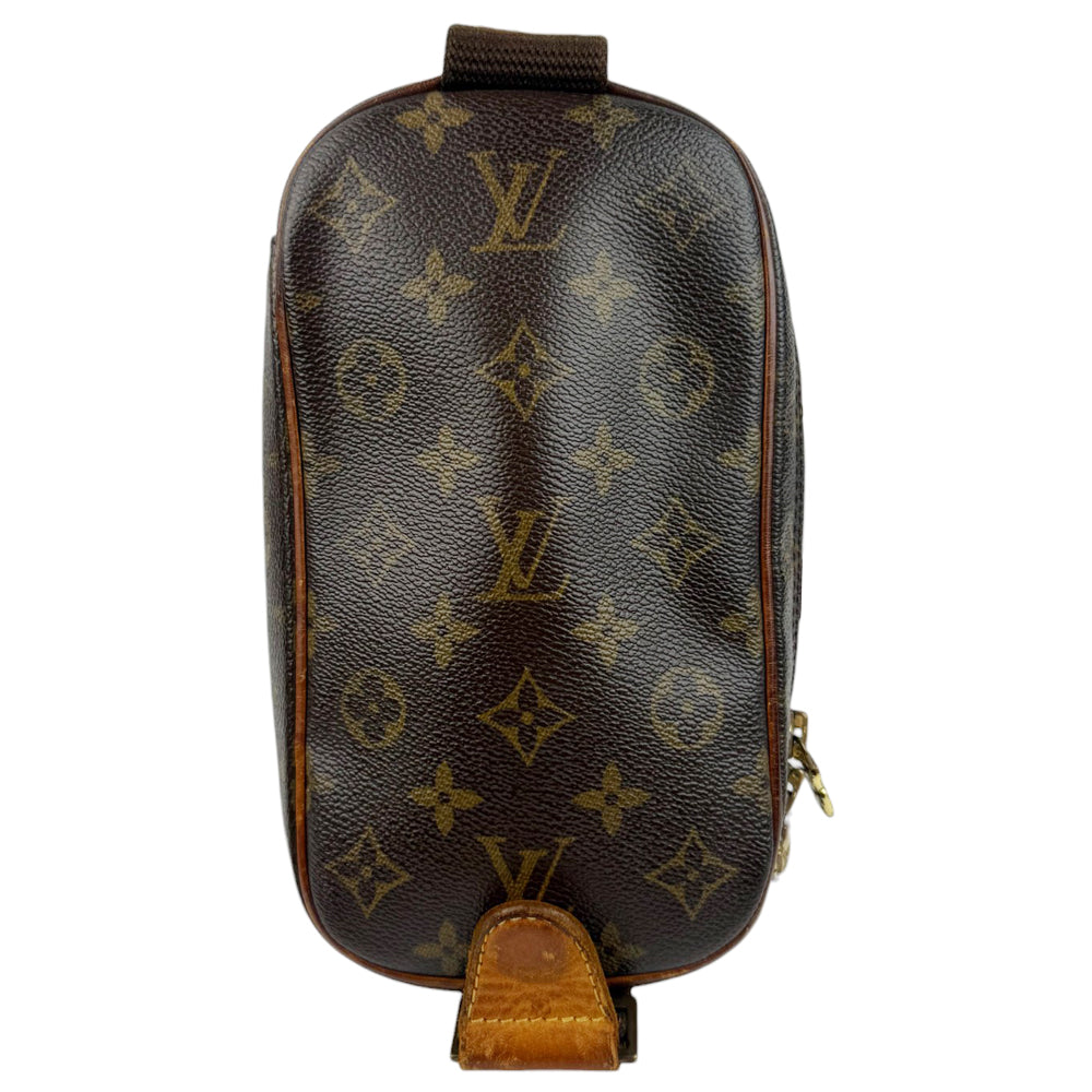 LOUIS VUITTON Pochette Ganju Brown Monogram Crossbody Shoulder Bag LHQ796
