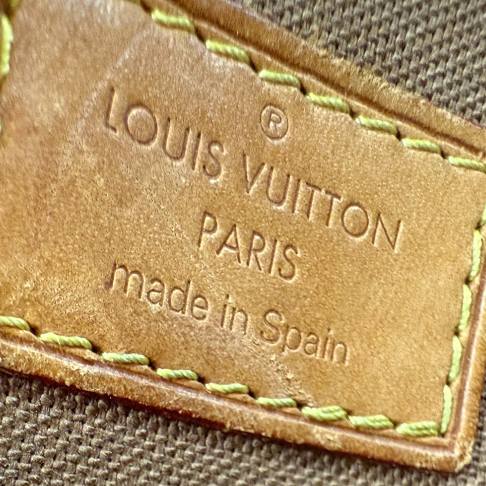 LOUIS VUITTON Pochette Ganju Brown Monogram Crossbody Shoulder Bag LHQ796