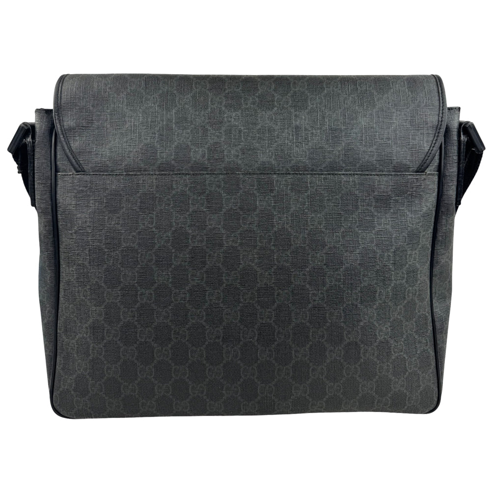 GUCCI GG Black Supreme Canvas Messenger Shoulder Bag LHQ935