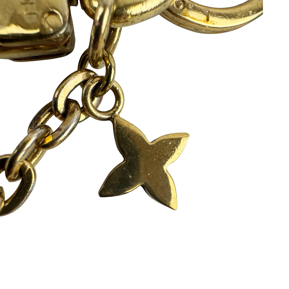 LOUIS VUITTON Portocle Blooming Flower Keychain Bagcharm LHQ938