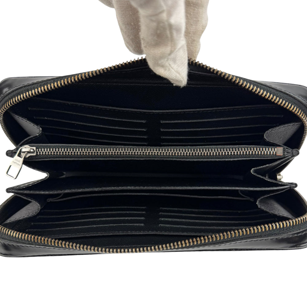 LOUIS VUITTON Zippy Black Monogram Pouch Clutch LHQ945