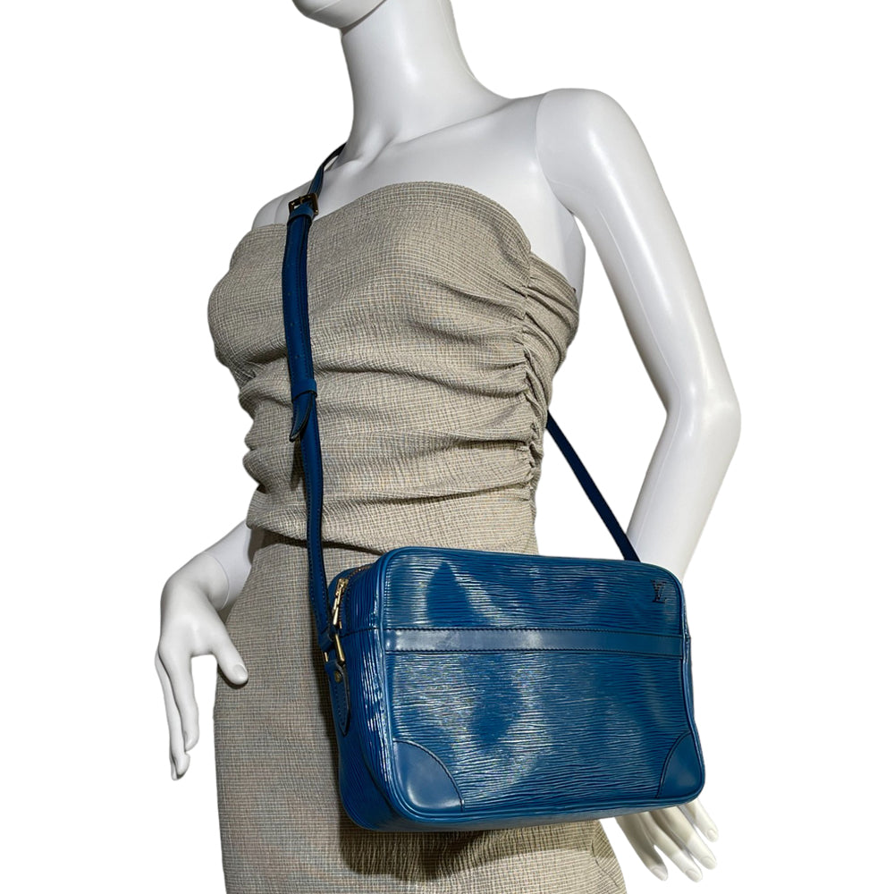 LOUIS VUITTON Trocadero 27 Blue Epi Leather Shoulder Bag LHQ06